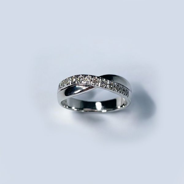 Twisted Diamond Band - Image 4