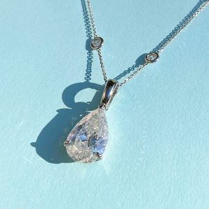 Pear cut diamond