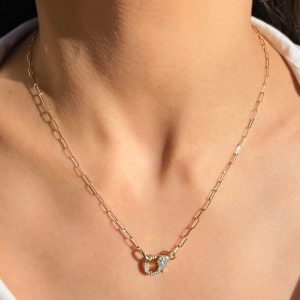 Diamonds claps necklace
