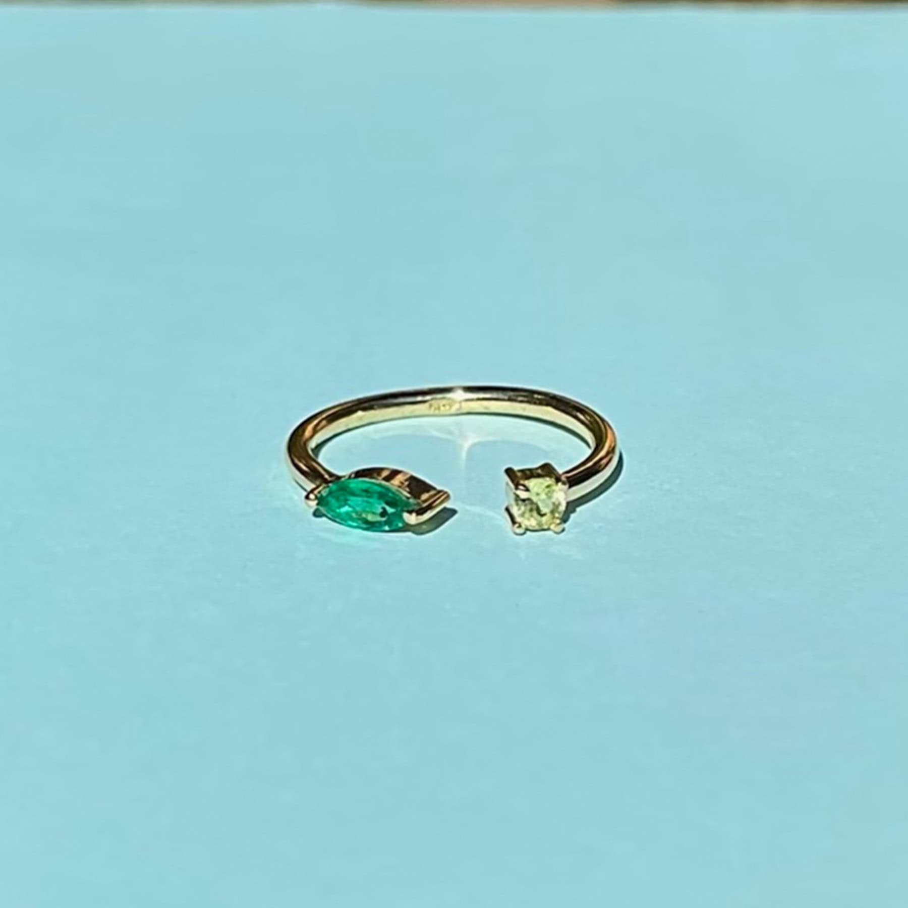 Anillo esmeralda y peridoto 02