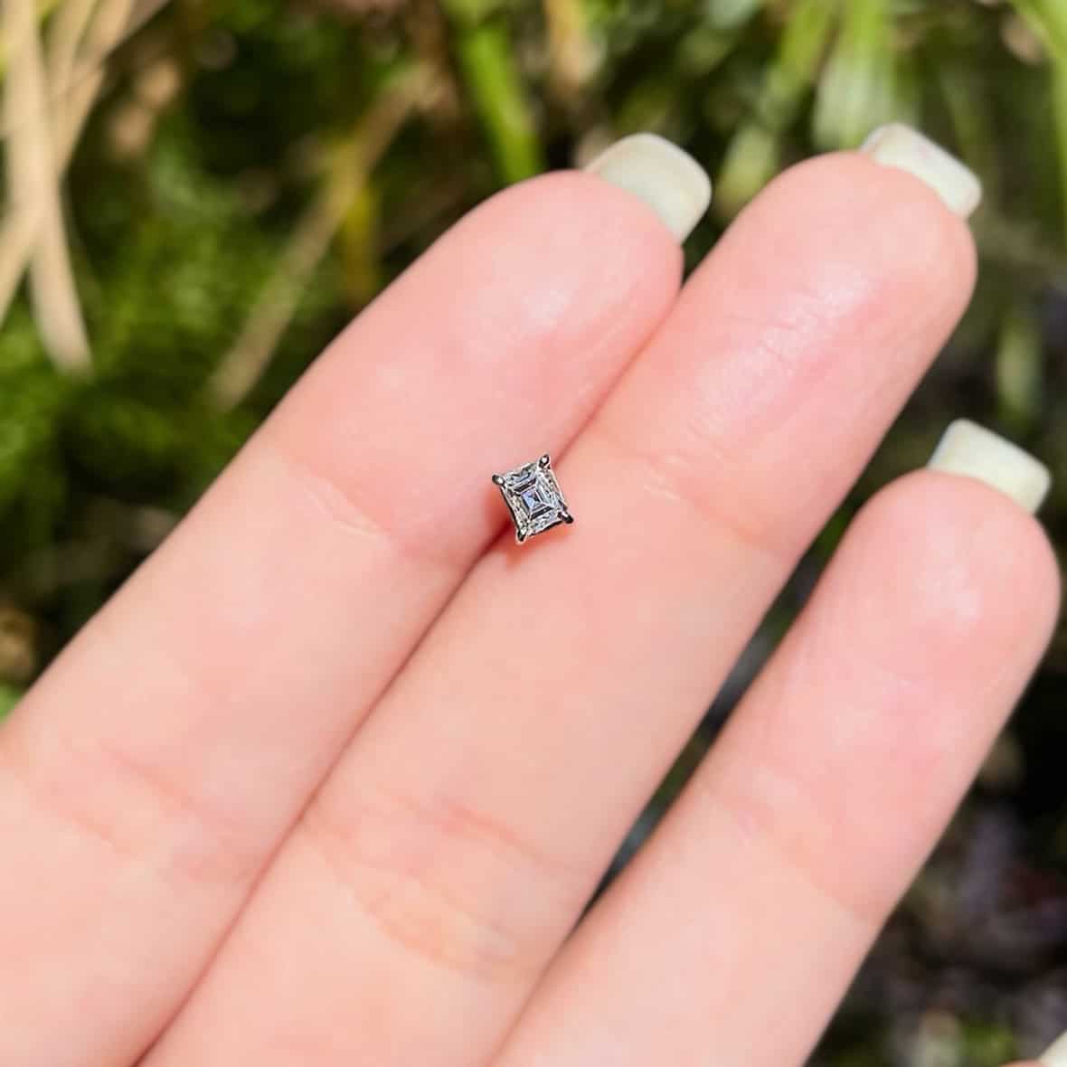 Aro Solitario Emerald Cut 06